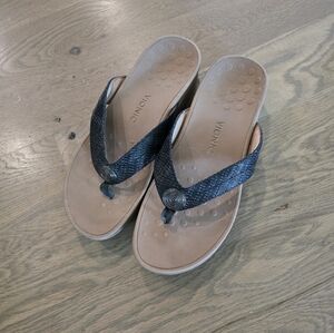 Vionic Pacific‎ High Tide Platform Sandals Sz 9